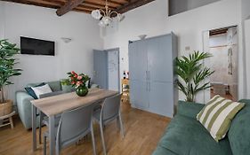 Moro Apartment One